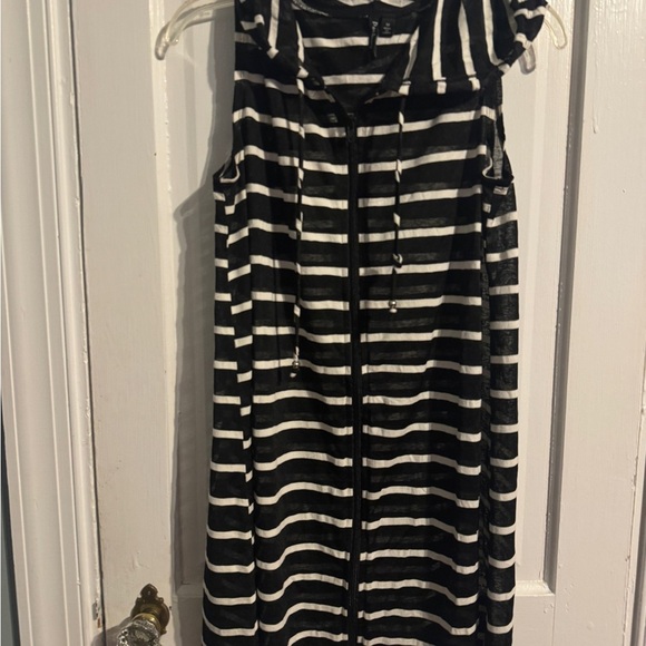 Porto Cruz Black and White Striped Sleeveless Swim Cover Up Dress Size: MD - Picture 1 of 10